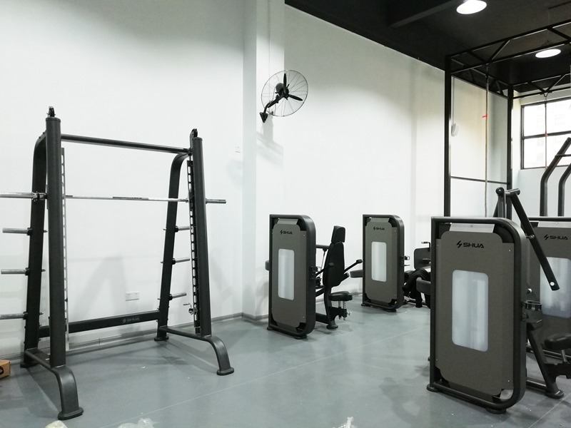 部队健身器材-广西球王会体育健身器材有限公司